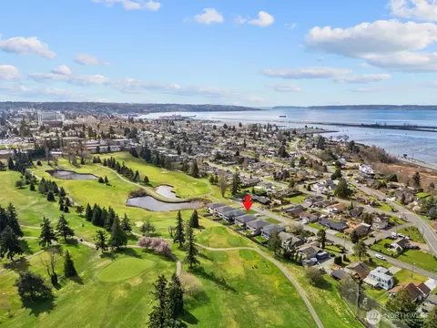 View/Area - 421 Rockefeller Ave, Everett, WA 98201 photo 2 of 5