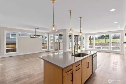 Other - 421 Rockefeller Ave, Everett, WA 98201 photo 1 of 6