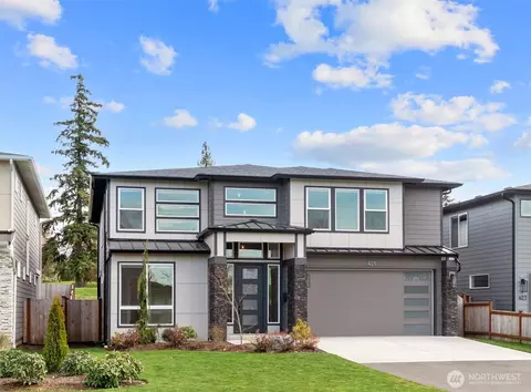 Exterior - 421 Rockefeller Ave, Everett, WA 98201 photo 1 of 4