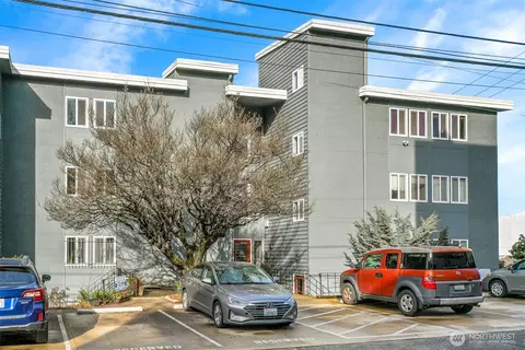 75 E Lynn St #202, Seattle, WA 98102