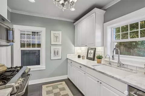 Kitchen - 2406 E Galer St, Seattle, WA 98112 photo 2 of 3