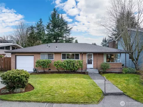 1729 NW 99th St, Seattle, WA 98117