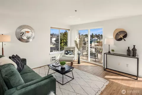 3648 Whitman Ave N #C300, Seattle, WA 98103