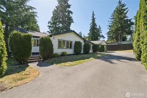 817 SW 158th St, Burien, WA 98166