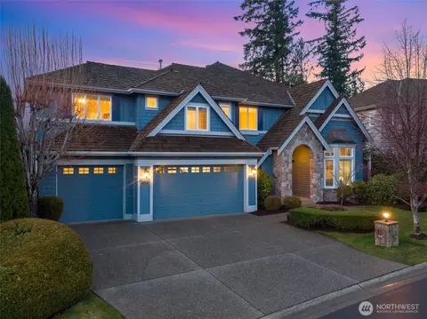 23320 SE 51st Pl, Issaquah, WA 98029