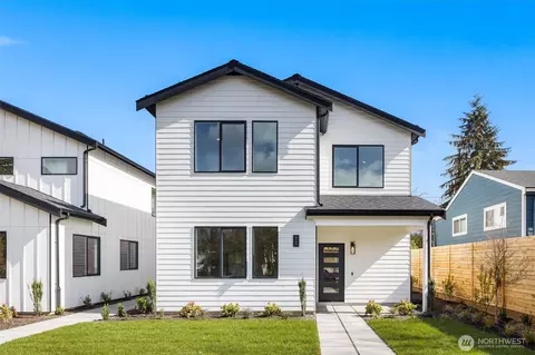 8126 17th Ave SW, Seattle, WA 98106