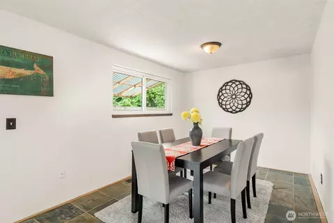Dining - 6110 138th St SE, Everett, WA 98208 photo 1 of 1