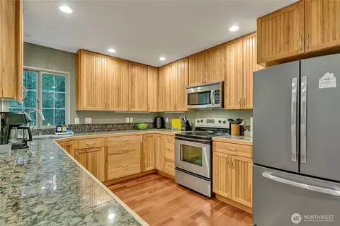 Kitchen - 701 E Vine Maple Ln, Union, WA 98592 photo 2 of 3