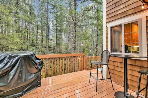 Exterior - 701 E Vine Maple Ln, Union, WA 98592 photo 2 of 4