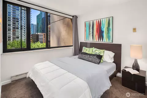 2100 3rd Ave #704, Seattle, WA 98121