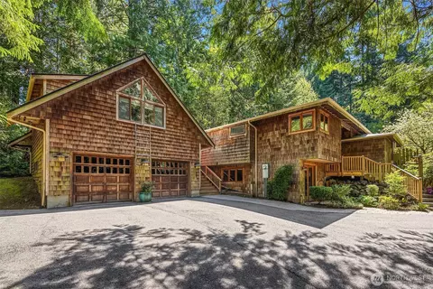 11440 Miller Rd NE, Bainbridge Island, WA 98110