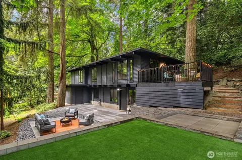 4917 NE 193rd St, Lake Forest Park, WA 98155