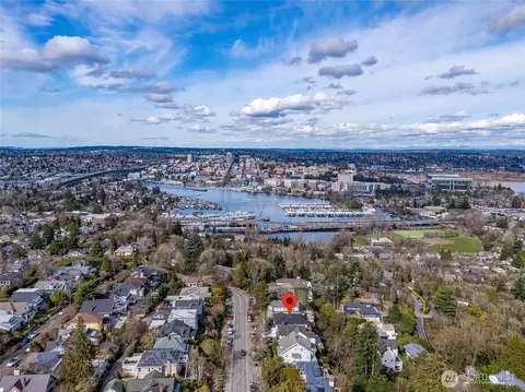 View/Area - 1932 15th Ave E, Seattle, WA 98112 photo 4 of 5