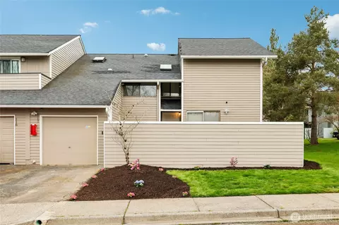 2819 Club Ct #117, Mount Vernon, WA 98273