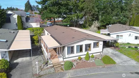 2500 S 370th St #142, Federal Way, WA 98003
