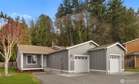 453 Oak Hill Ln, Burlington, WA 98233