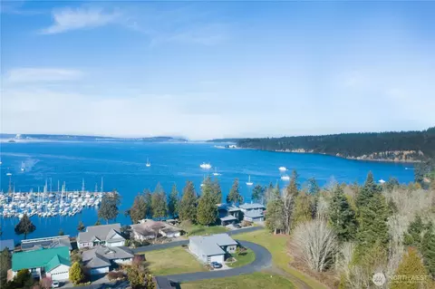 21 Grandview Dr, Port Hadlock, WA 98339