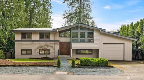 10313 NE 113th Pl, Kirkland, WA 98033