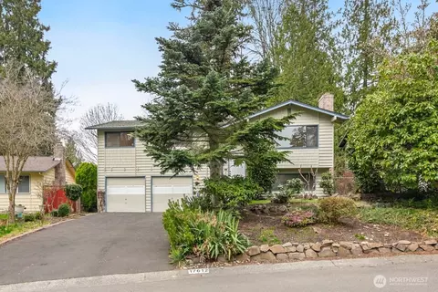 17612 Valley Circle Dr, Bothell, WA 98012