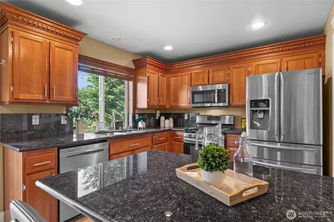 Kitchen - 1625 185th Street Ct E, Spanaway, WA 98387 photo 3 of 5