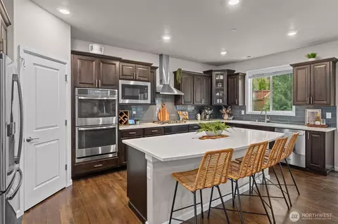 Kitchen - 23617 44th Dr SE, Bothell, WA 98021 photo 2 of 5