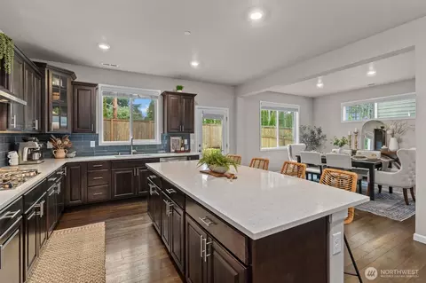 Kitchen - 23617 44th Dr SE, Bothell, WA 98021 photo 4 of 5