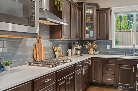 Kitchen - 23617 44th Dr SE, Bothell, WA 98021 photo 3 of 5