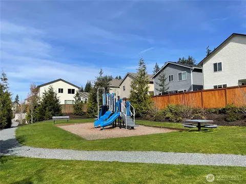 Exterior - 23617 44th Dr SE, Bothell, WA 98021 photo 5 of 5