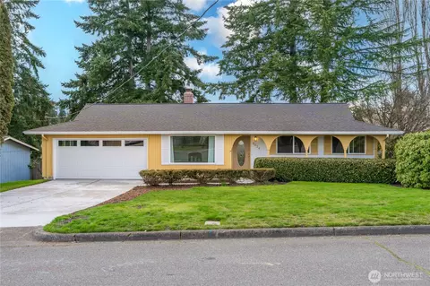 8824 S Ainsworth Ave, Tacoma, WA 98444