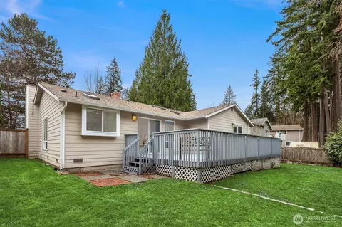 Exterior - 2413 166th Pl SE, Bothell, WA 98012 photo 4 of 6