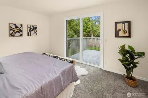 Bedroom - 2413 166th Pl SE, Bothell, WA 98012 photo 3 of 5
