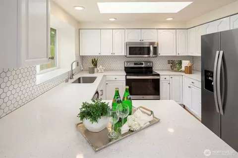Kitchen - 2413 166th Pl SE, Bothell, WA 98012 photo 1 of 4