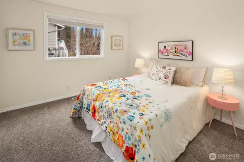 Bedroom - 2413 166th Pl SE, Bothell, WA 98012 photo 5 of 5