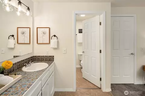 Bath - 2413 166th Pl SE, Bothell, WA 98012 photo 2 of 3