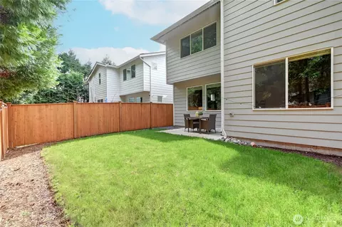 114 171st Pl SW #B, Bothell, WA 98012 photo 3