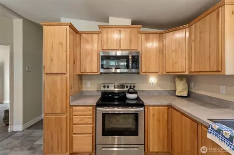 160 E Sleeper Rd, Oak Harbor, WA 98277 photo 11