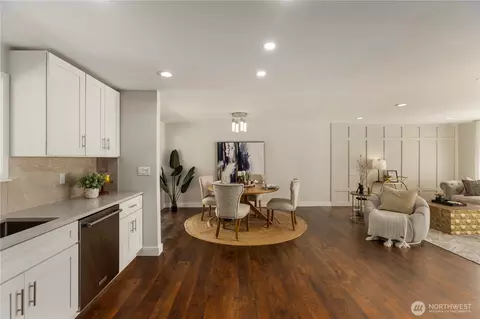 Dining - 701 105th SW, Everett, WA 98204 photo 1 of 3