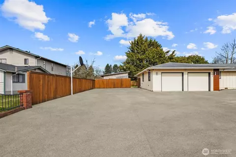 Exterior - 701 105th SW, Everett, WA 98204 photo 3 of 11