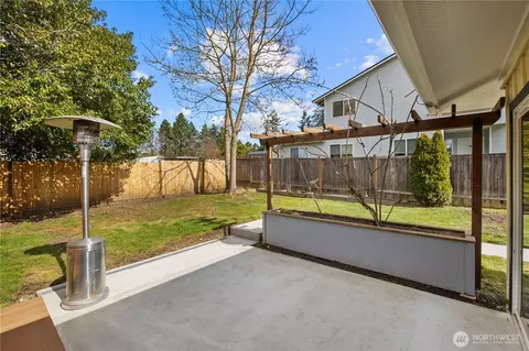 Exterior - 701 105th SW, Everett, WA 98204 photo 4 of 11