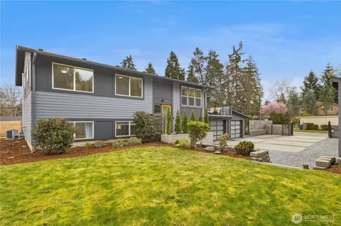 12330 NE 94th Pl, Kirkland, WA 98033