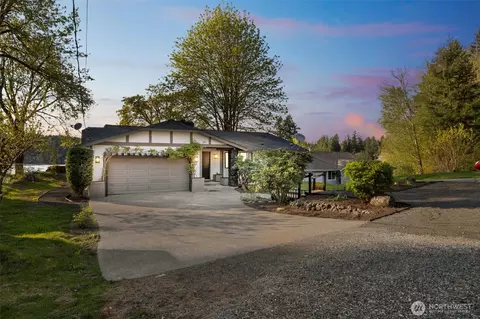 10231 Kiwa Dr SE, Olympia, WA 98513