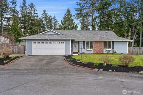 7426 Phillips Rd SW, Lakewood, WA 98498