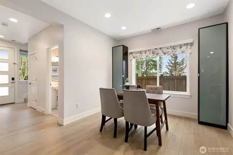 Dining - 20108 Jewell Rd, Bothell, WA 98012 photo 1 of 3
