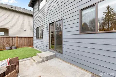 Exterior - 20108 Jewell Rd, Bothell, WA 98012 photo 2 of 7