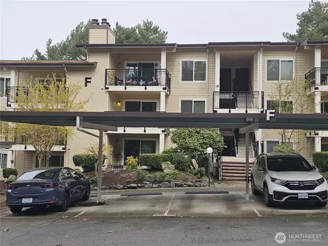 13626 NE 7th St #F-9, Bellevue, WA 98005