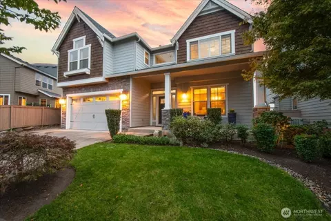 3310 NW Grass Valley Dr, Camas, WA 98607