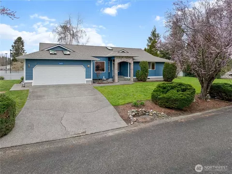 20474 Hamilton Ct, Burlington, WA 98233