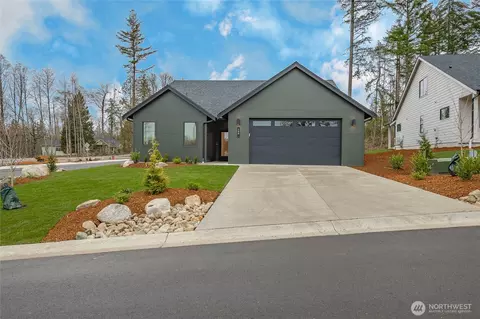 180 Sweet Gum Dr, Blaine, WA 98230