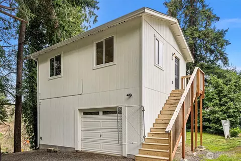 3407 NW Morgan Ln, Bremerton, WA 98312