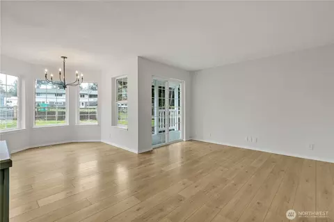 Living - 42830 283rd Ave SE, Enumclaw, WA 98022 photo 7 of 8